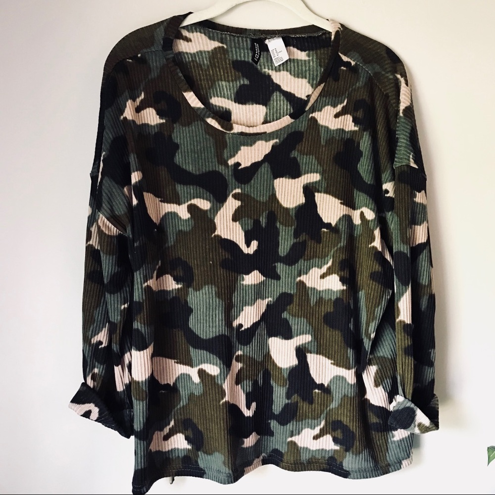Long sleeve Camo top